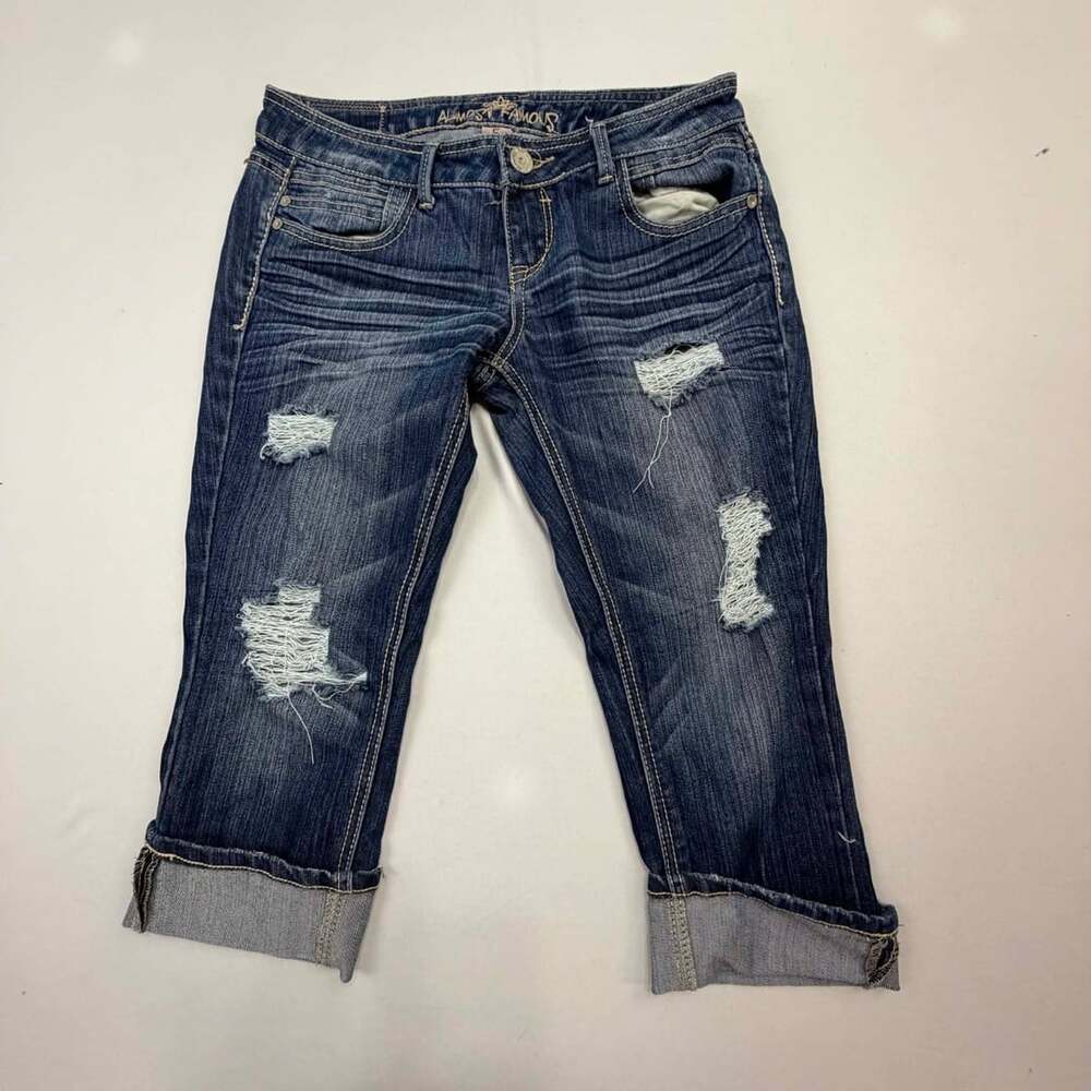 Almost Famous Distressed Cuffed Denim Capris Size 7 Blue